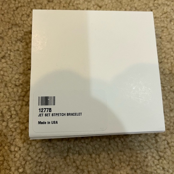 Jet Set Bracelet - Picture 2 of 3